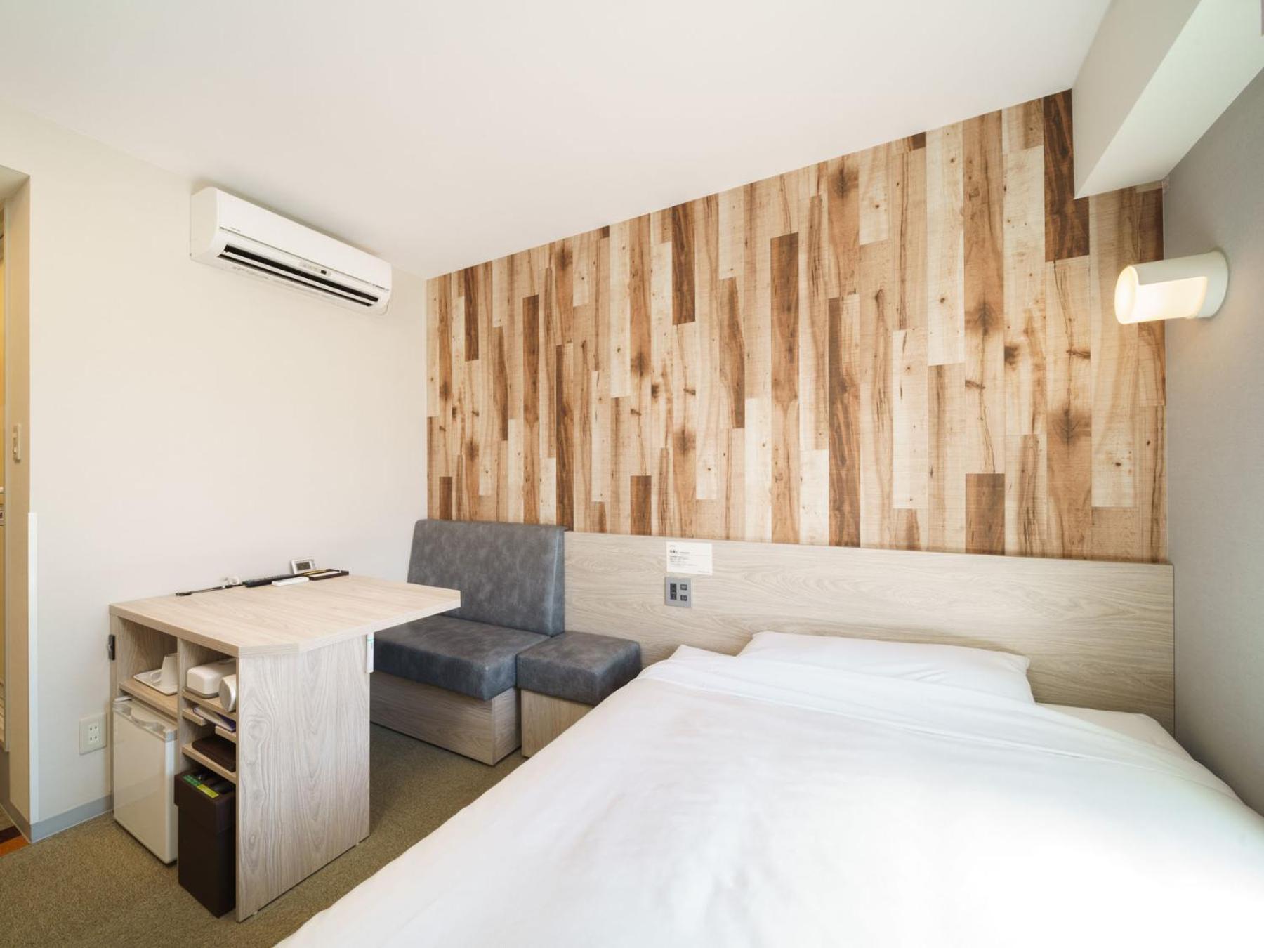 Super Hotel Chiba Ekimae Buitenkant foto