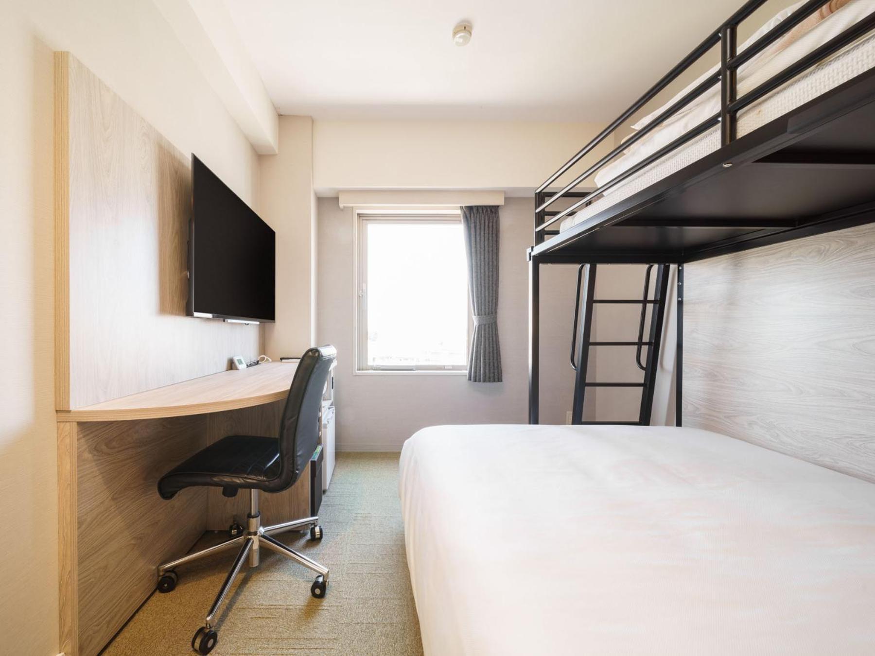 Super Hotel Chiba Ekimae Buitenkant foto